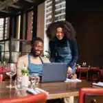 fare i turni dei camarieri